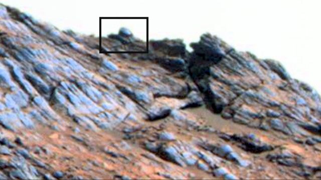 Opportunity — PIA19820 — image source NASA/JPL-Caltech.
<a href="https://www.jpl.nasa.gov/images/pia19820-hinners-point-above-floor-of-marathon-valley-on-mars-enhanced-color/" target="_blank" rel="noopener">Voir l’image source</a> Opportunity PIA19820 — formation martienne évoquant un véhicule blindé